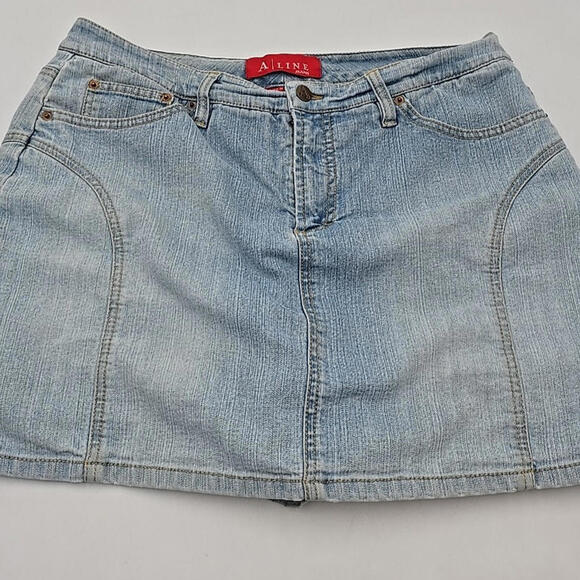 A Line Jeans Red Tag Light Wash Retro Denim 5 pocket Zip Fly Mini Y2K 12 Skort - Picture 3 of 12